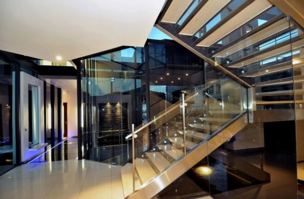 moderne Innenarchitektur Geländer Treppe