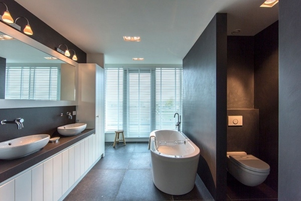 moderne wohnung mit skybox design stilvolles badezimmer