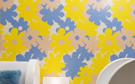 mosaikfliesen-kunst-von-trend-gelb-blaue-blumen