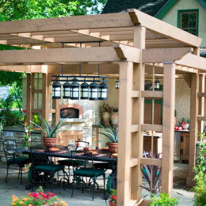 pergola-im-garten-ideen-für-gartenlaube-helles-holz