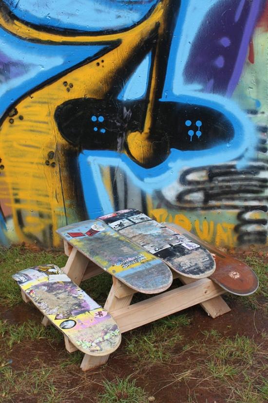 upcycling statt recycling mit neuer anwendung skateboard tisch
