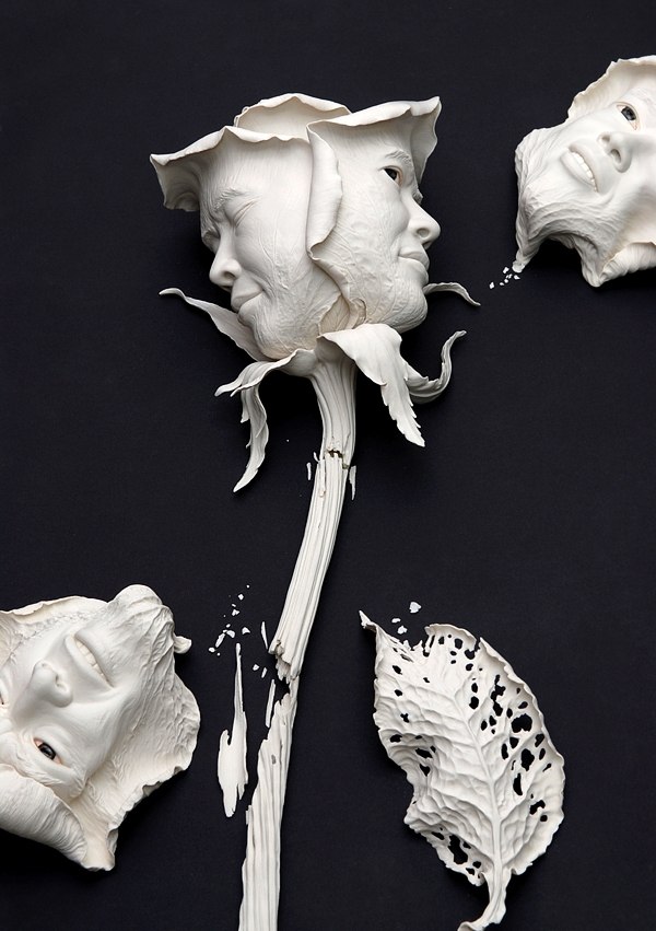Blume Keramik Skulptur Gesichter-Rosenblätter