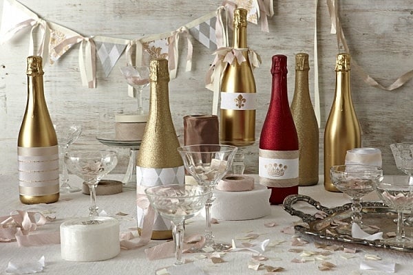 Champagne Weinflaschen Sommer Hochzeit planen