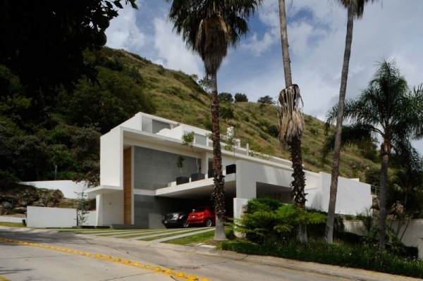 Hanghaus in den Bergen mexiko garagen straße agras arquitectos