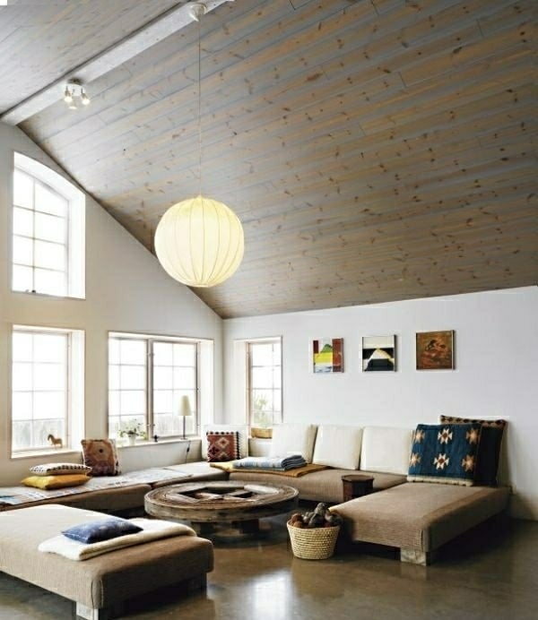 Holz Decke Wohnzimmer Sitzecke Polstermöbel Lampe
