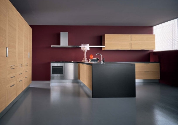 Holz Küchenschränke-Rote Wandfarbe-modern Designideen