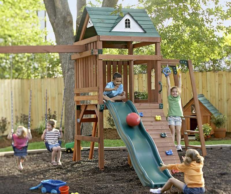 Kinder Spielplatz Garten-Spielburg-selber-bauen-Holz