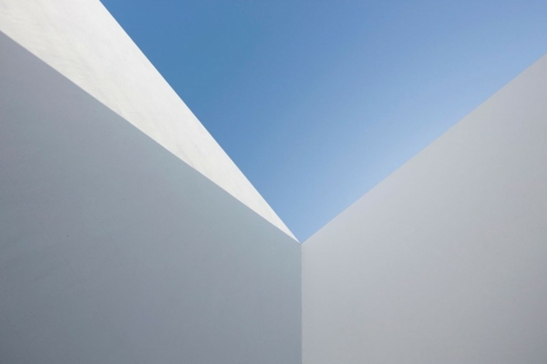 Licht Wüste inspirierte Innenarchitektur moderne weiße Fassade