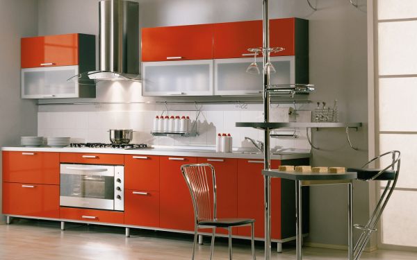 Rote Küche Design Metall Stühle-Glas Fronten