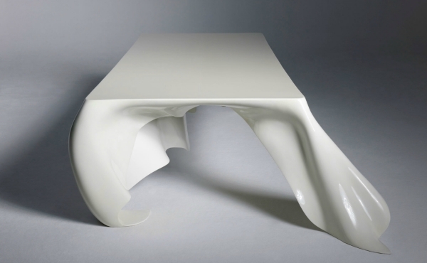 Designer Tisch schwebend-über Boden-Phantom