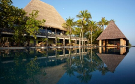 Tropische Villa Pavillon-Infinity Pool