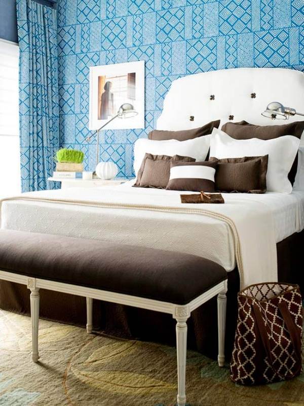 Wandgestaltung Farbe-Wand blau-Schlafzimmer Bettwäsche