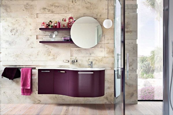 badezimmer design lila unterschrank kurvenform runder wandspiegel