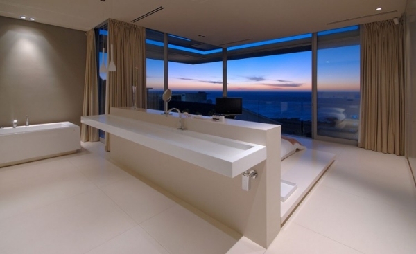 badezimmer offen modernes luxus ferienvilla mit ozean blick