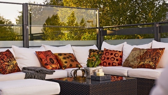 lounge bereich ideen für garten und balkon windschutz
