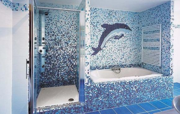 mosaik bad fliesen dunkel hell blau verschmelzen delphin