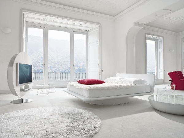 rote kissen minimalismus ideen für schlafzimmer in weiß