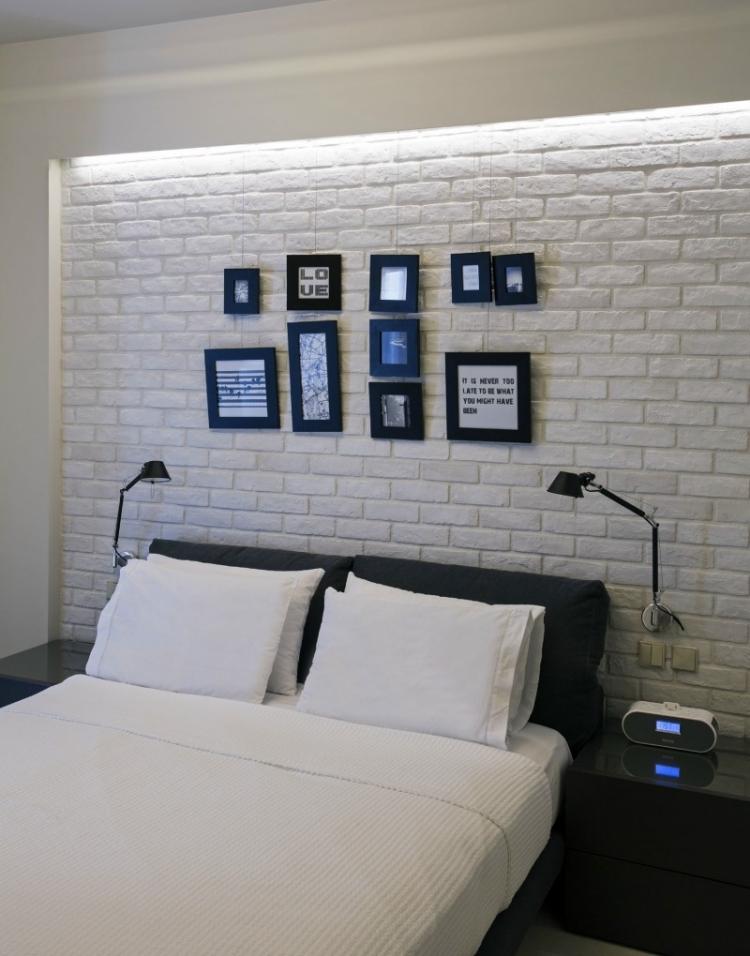 schlafzimmer-wandgestaltung-backstein-optik-weiss-led-beleuchtung-decke-fotowand