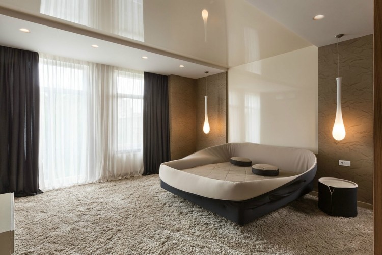 schlafzimmer-wandgestaltung-optik-ausgetrocknete-erde-rissen-hochglanz-paneele