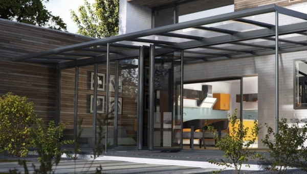 verglaste terrasse veranda klapptüren schwarze rahmen