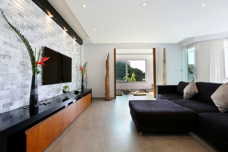 wandgestaltung im wohnzimmer modern interieur grau schwarz couch lowboard