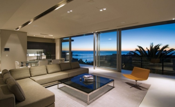 wohnzimmer ecksofa modernes luxus ferienhaus mit ozean blick