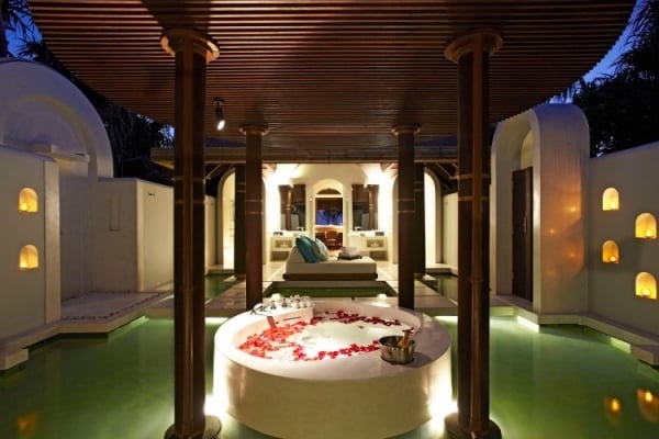 Überdachte Runde Badewanne Luxus-Spa Resort