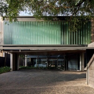 Betonhaus Brasilien-Flachdach Glas-Fassade Gestaltung