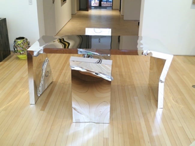 Büromöbel modern Acryl Stuhl Tisch Design Holz Boden Belag