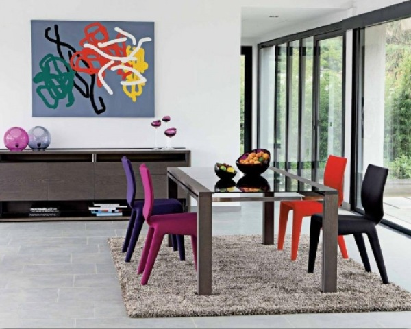 Esszimmer Design Stühle Wollteppich modern