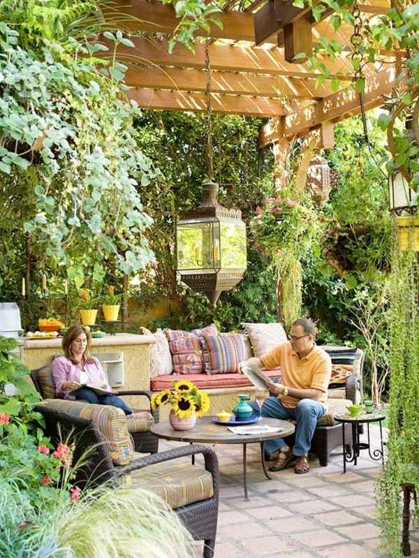  Terrasse Pergola Stein Fliesen marokkanische Sonnenschutz im Garten