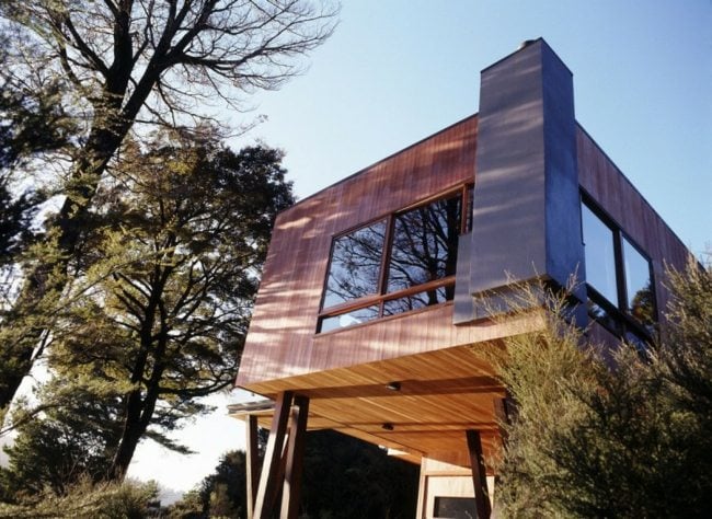 Holz Bauteil Balken Haus See Wald modernes Haus