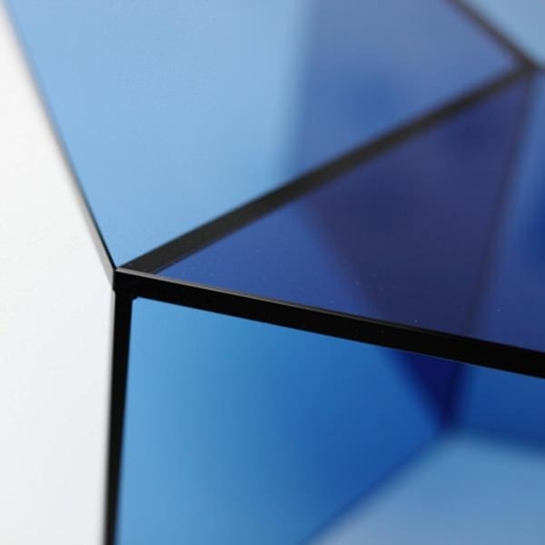 Isom Beistelltisch-gefärbte Glasscheibe blau-Design