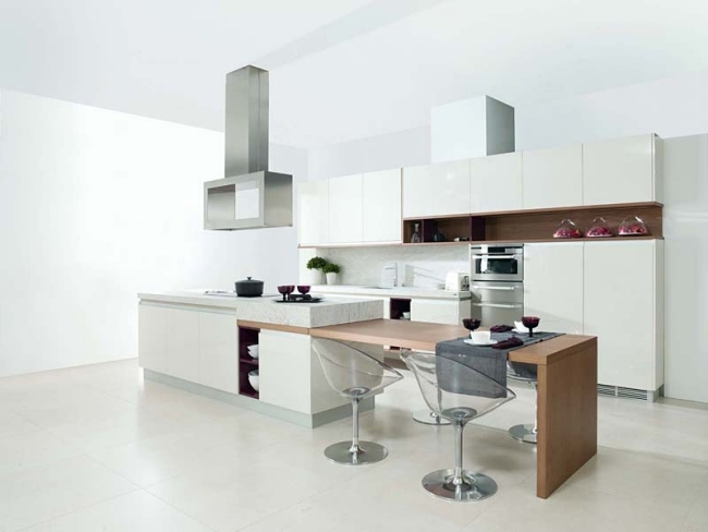 Moderne Küchenmöbel porcelanosa weiß hochglanzfronten holz essbereich
