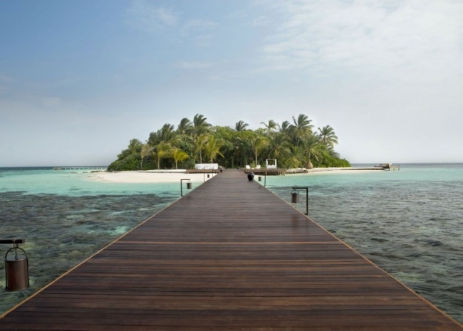 Privatinselurlaub Maledivische Insel-Kuda Hithi Coco Prive Brücke