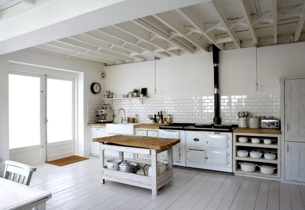 Rustikale-Küche Weiß-Shabby Chic-Einrichtung Wandfliesen verlegen
