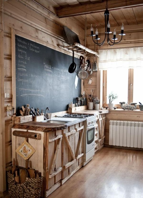 Rustikale Küchenmöbel Schwarze Tafel Wand
