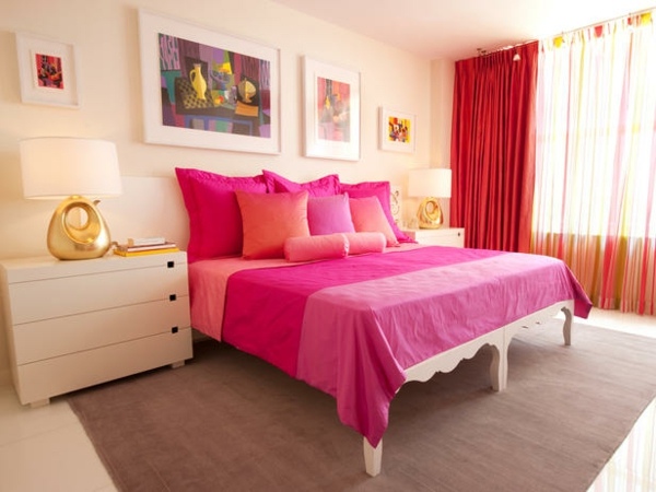 Schlafzimmer Jugendzimmer dekorieren Streifen rosa Bettdecke