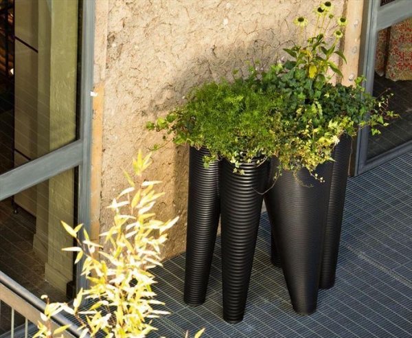 Serralunga Bodenvase-Modernes Design-Außenraum Einrichten Ideen