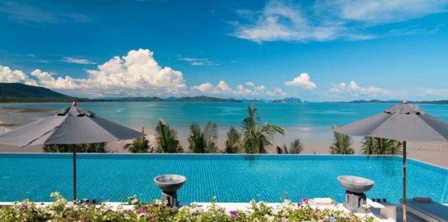 Strand Phuket Insel Traumurlaub wunderschöner Blick