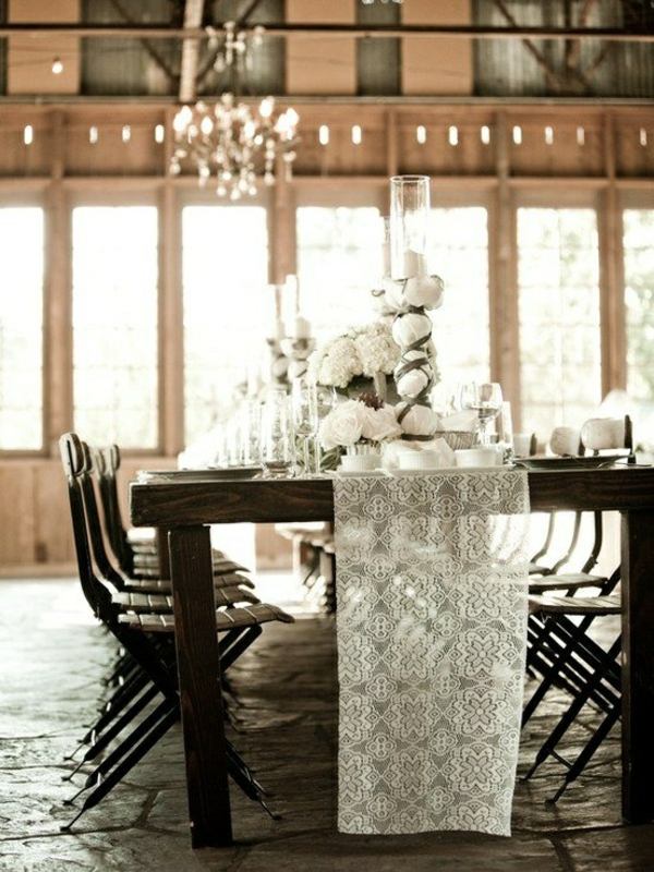 Spitze romantische Tisch Dekoration Idee