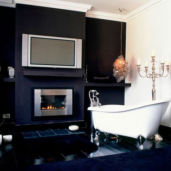 Wohnideen Badezimmer dunkel lila königlicher Stil