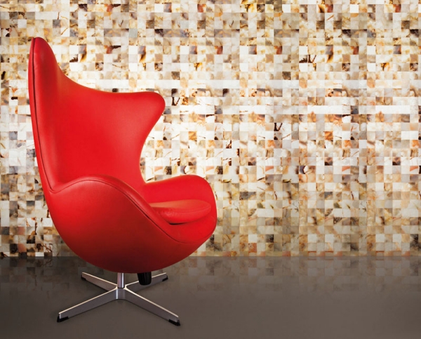 Wohnideen Wandfliesen-verlegen Rot-Lounge Sessel modern