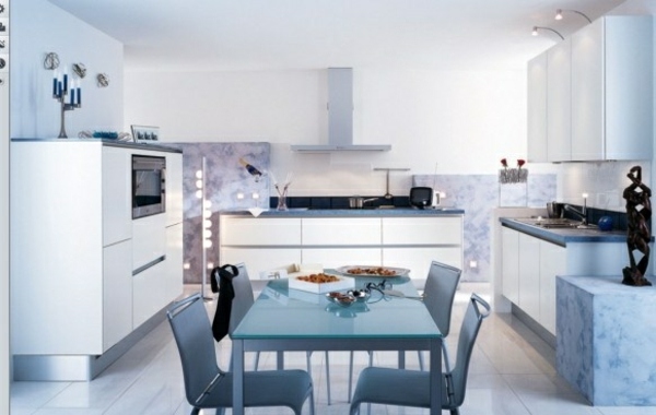Wohnideen blau weiße Küche minimalistisch