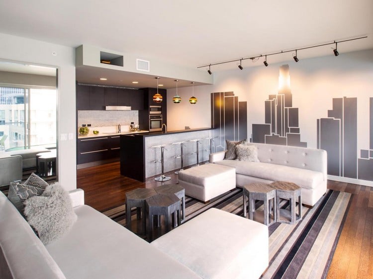 Wohnzimmer und Küche in einem -raum-grau-weiss-schwarz-urban