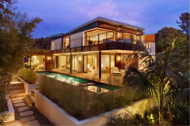 abend fassade designer wohnhaus mit nachhaltiger architektur