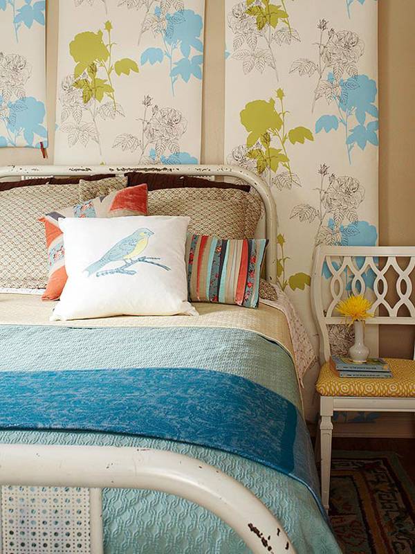 basteln mit tapetenresten schlafzimmer wanddeko blau weiß