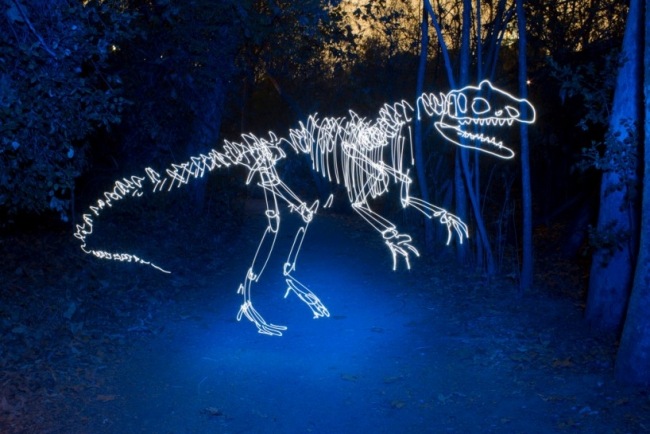 dinosaurier kunstinstallation licht von darren pearson