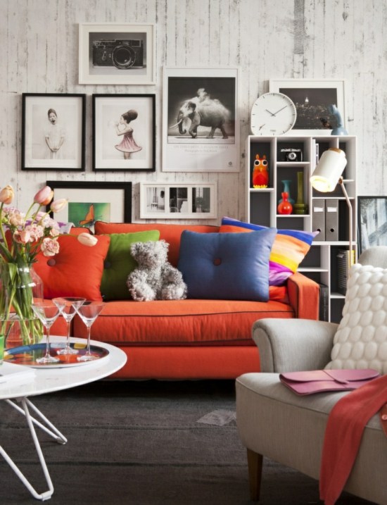 eklektisches Wohnzimmer orange blau Fotowand