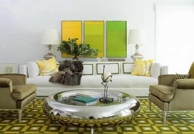 farben wohnzimmer grün gelb weiß metallglanz couchtisch